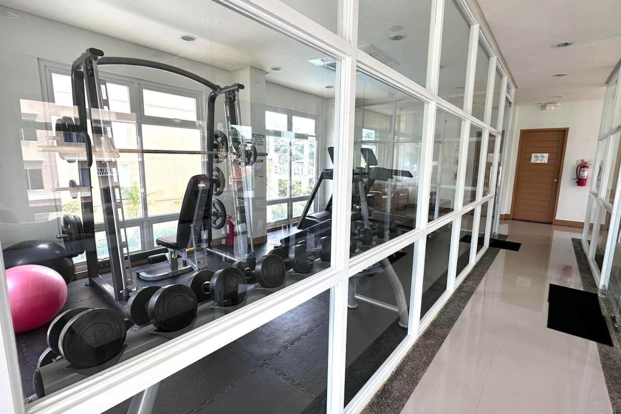 2 Bedroom And Studio Apartments With Private Pool And Gym In Vista Manors Verdant بويرتو برينسيسا المظهر الخارجي الصورة