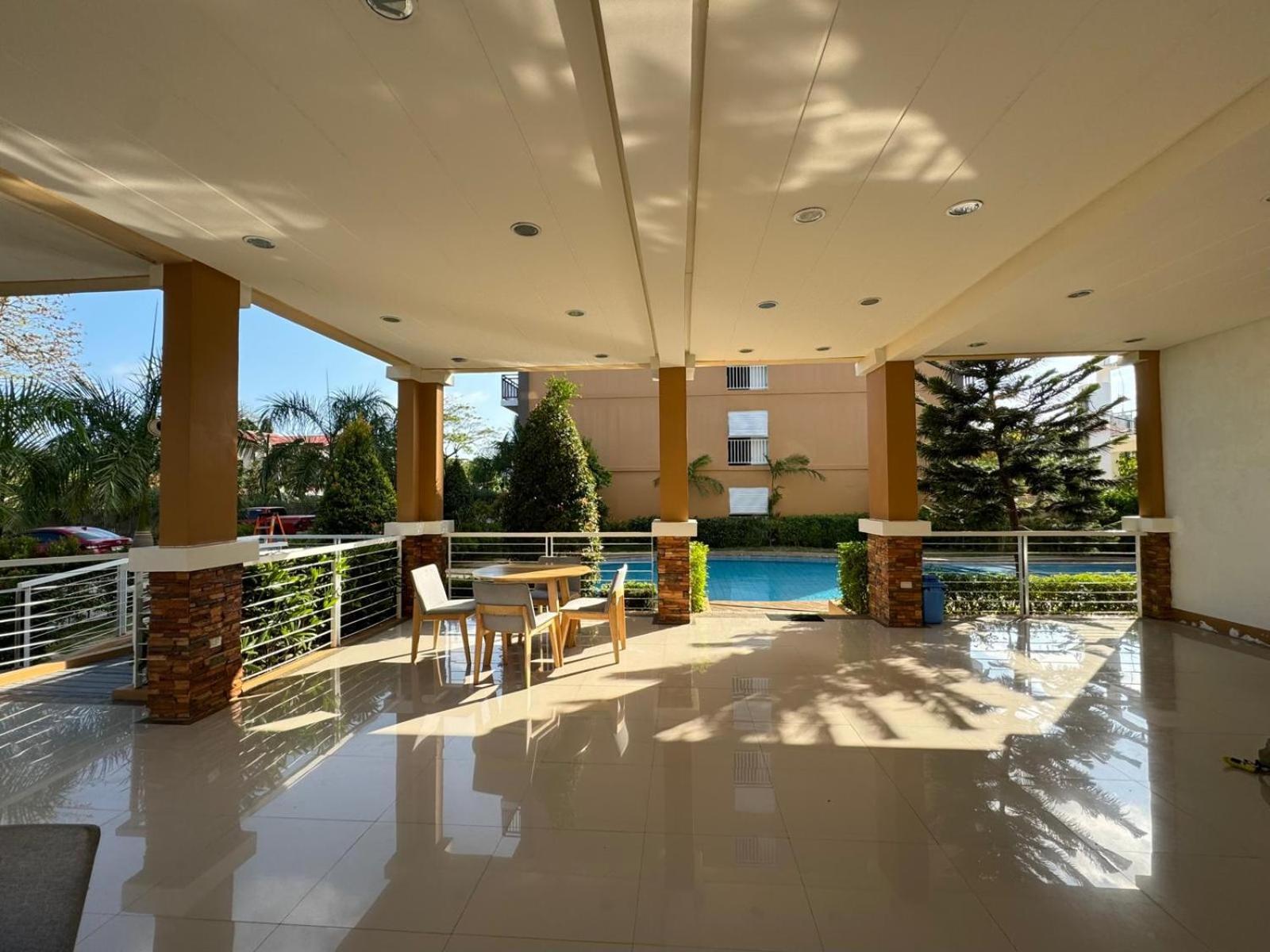 2 Bedroom And Studio Apartments With Private Pool And Gym In Vista Manors Verdant بويرتو برينسيسا المظهر الخارجي الصورة