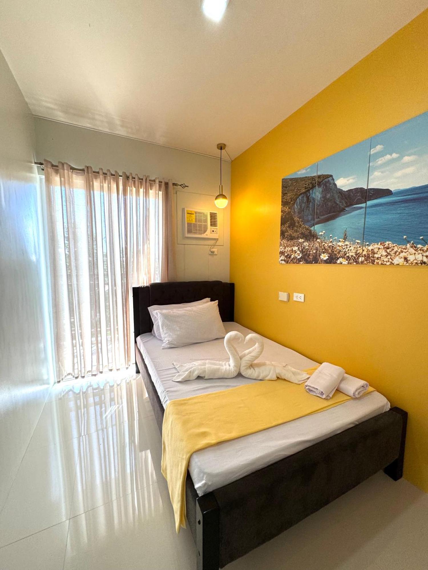 2 Bedroom And Studio Apartments With Private Pool And Gym In Vista Manors Verdant بويرتو برينسيسا المظهر الخارجي الصورة