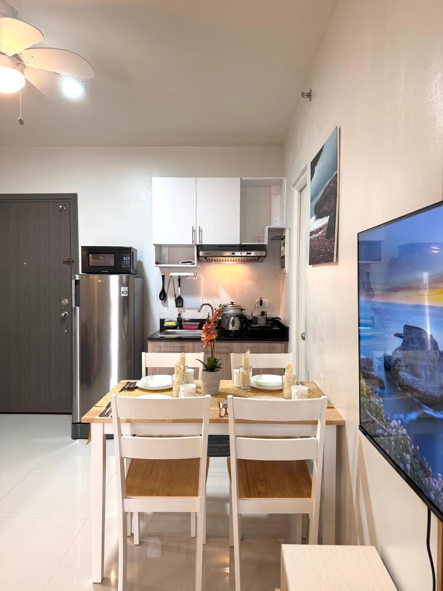 2 Bedroom And Studio Apartments With Private Pool And Gym In Vista Manors Verdant بويرتو برينسيسا المظهر الخارجي الصورة